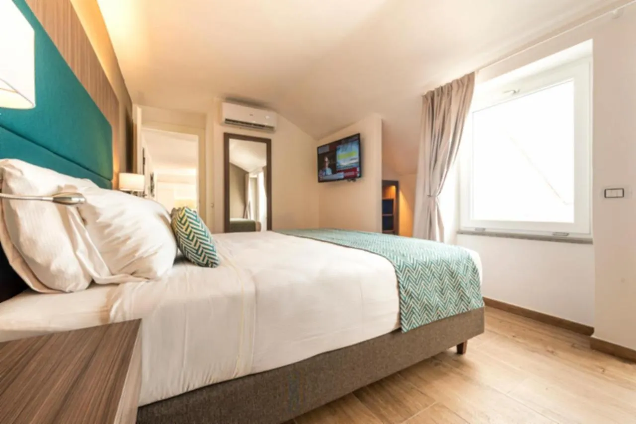 Aurelia Antica Suites & Apartments Рим 0*,