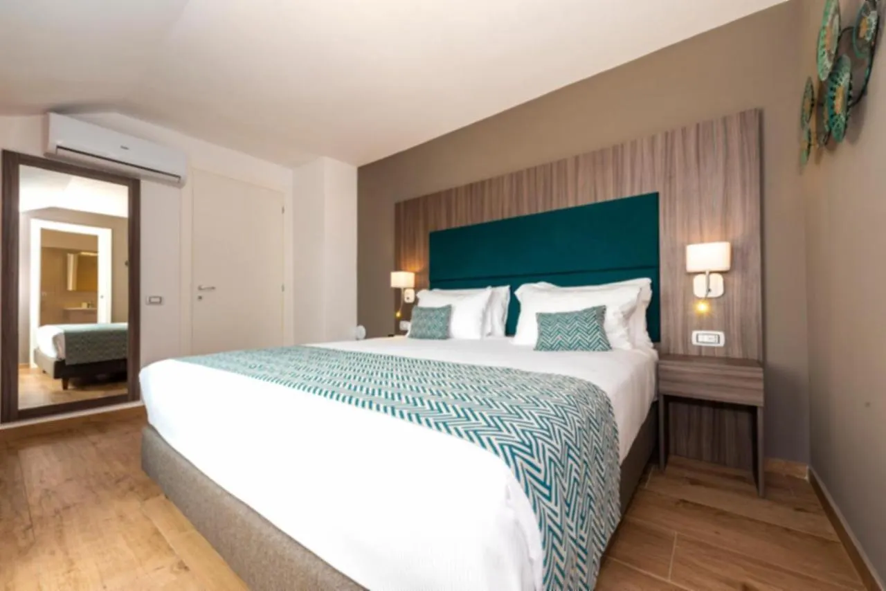 Aurelia Antica Suites & Apartments Рим